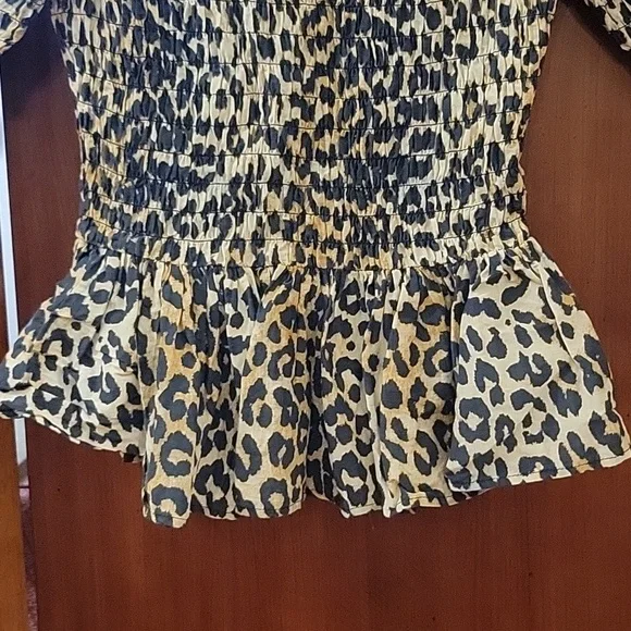 GANNI | Leopard Print Smocked Short Sleeve Peplum Hem top Cotton & Silk - XS - Picture 3 of 12